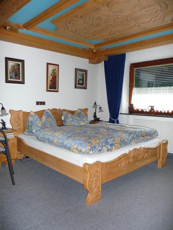 Ferienwohnungen Maria Ginther Pinswang Quarto foto